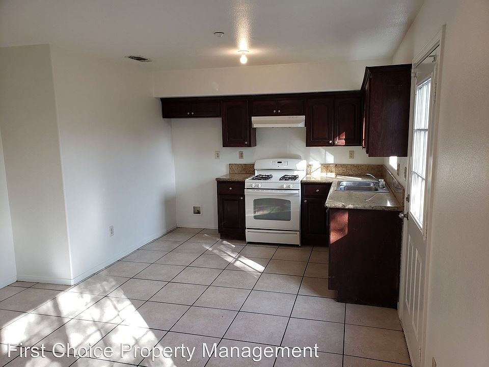 2nd image of 16870 Reed St APT 1