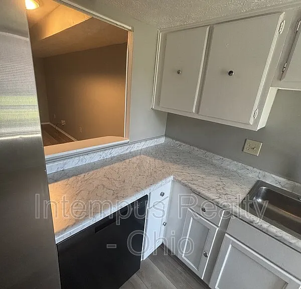 10 King Arthur Ct — Photo 7