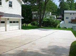 3rd image of 2644 Lynnhurst Dr
