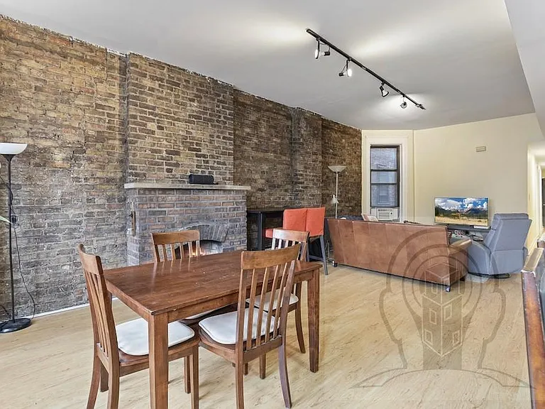 2242 N Halsted St #2 — Photo 17