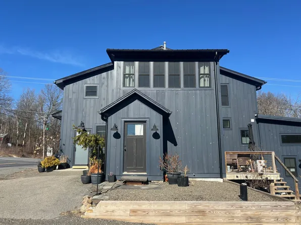 2303 Lucas Tpke APT 3, High Falls, NY 12440