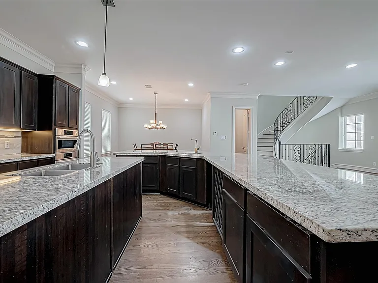5226 Kiam St #1002 — Photo 9