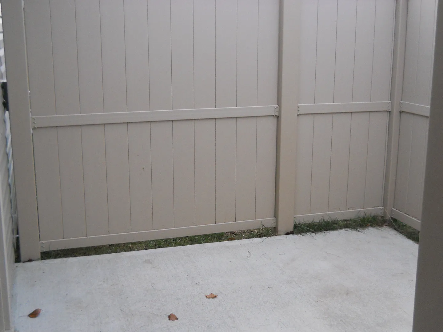 Messler Family Laurel Creek Apts, 2213 Morning Glory — Photo 3