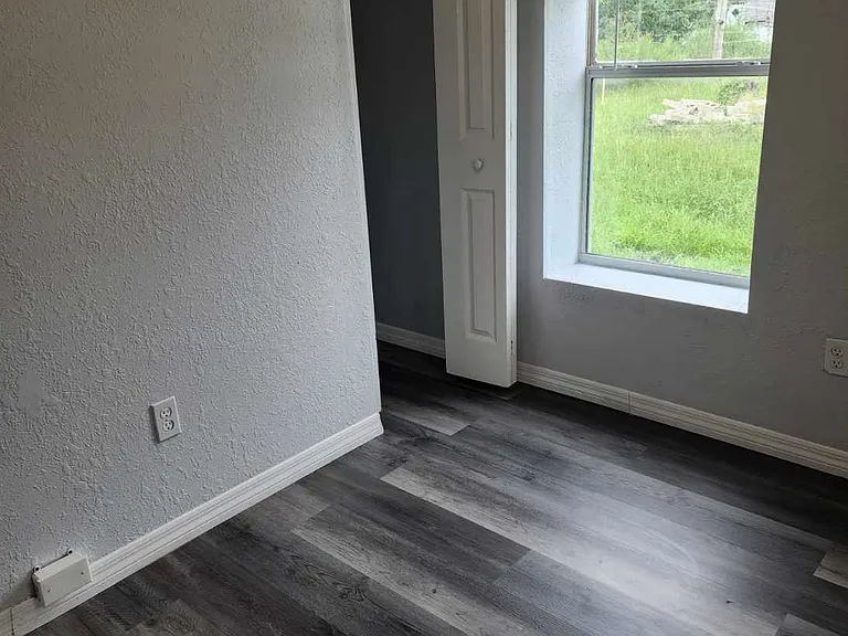 278 NE Ark Pl — Photo 21