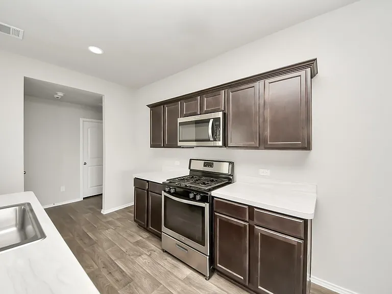 16916 Rich Pines Dr — Photo 8