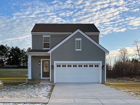 2nd image of 303 Oak Dr