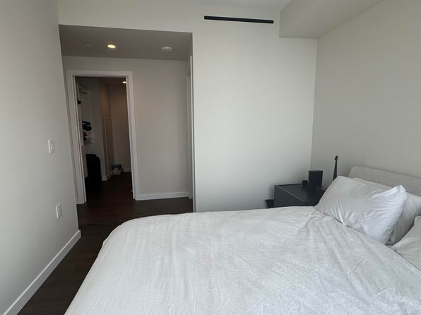 2 bedroom rental in Vancouver — photo 18