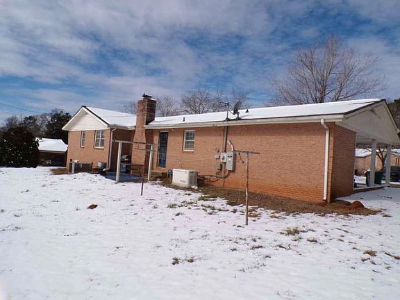 2nd image of 104 Downey Hawthorne Pl