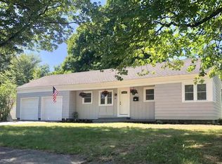 10 Charles St, South Glens Falls, NY 12803
