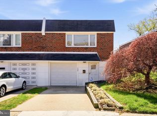 748 Hill Rd, Philadelphia, PA 19128