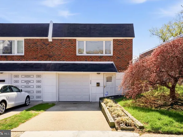 748 Hill Rd, Philadelphia, PA 19128