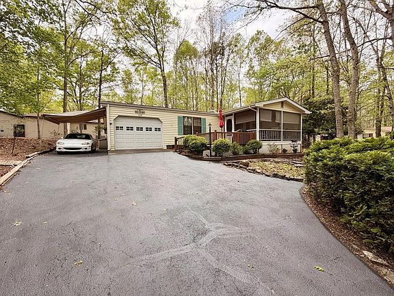 2nd image of 115 Bass Ridge Dr