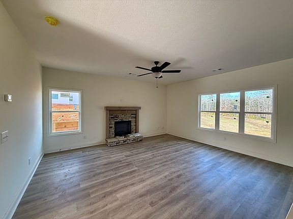 3rd image of 7343 Pine Chase Dr
