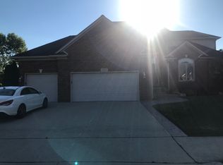 56291 Birkdale Dr, Macomb, MI 48042