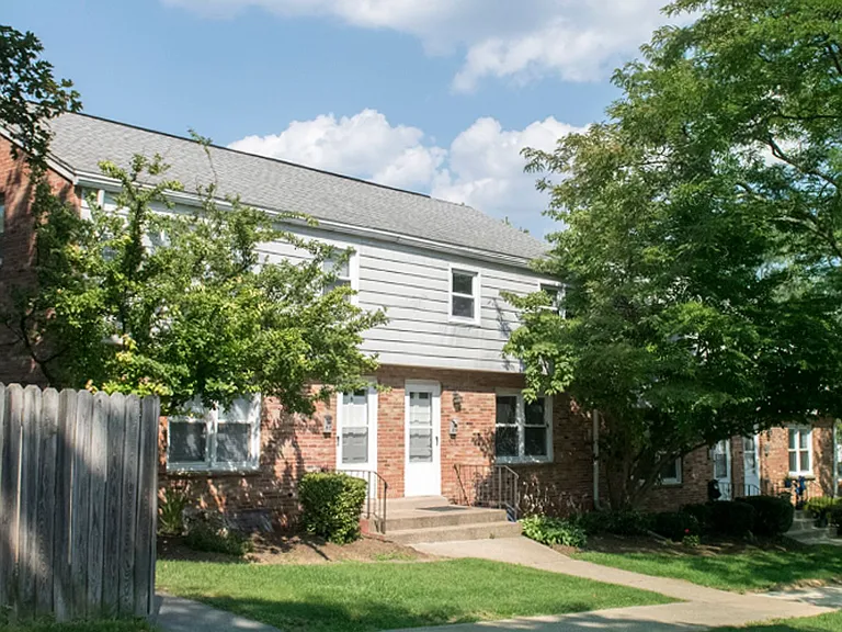 Townhomes at Pugh & Waring — Photo 17