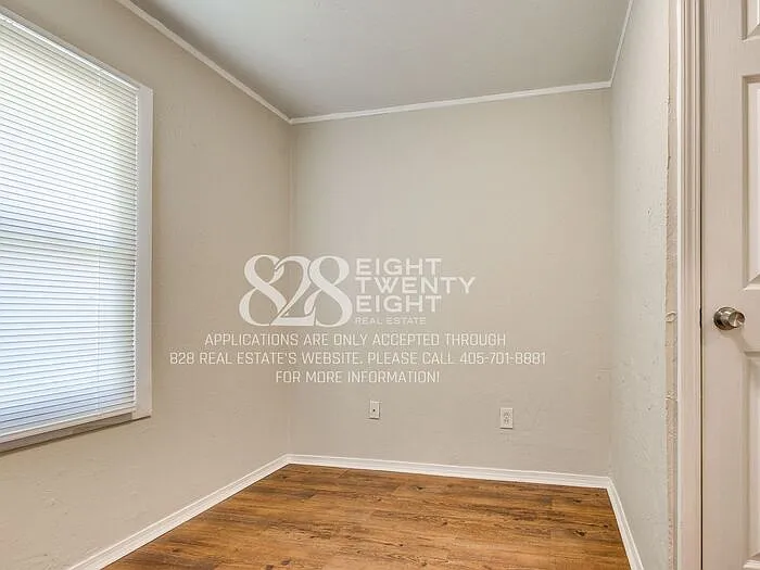 401 E Kerr Dr — Photo 21