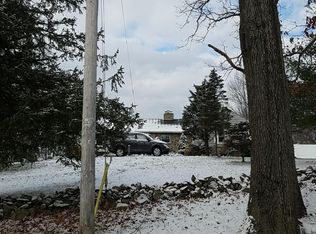 11 Pierce Rd, Lafayette, NJ 07848