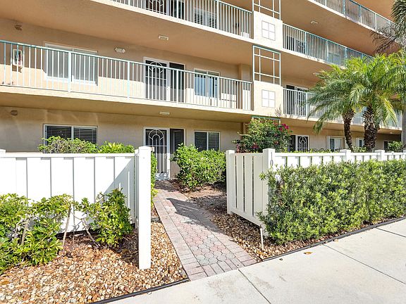 3rd image of 12511 Imperial Isle Drive #102
