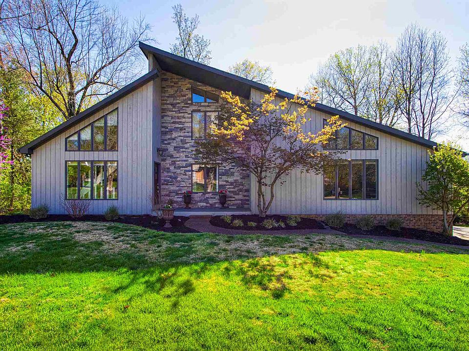 1st image of 63 Oak Mdw