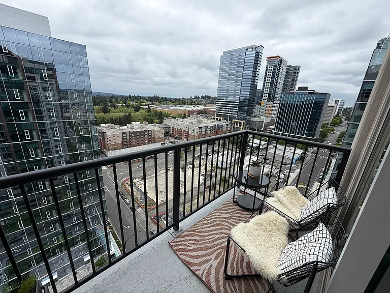 177 107th Ave NE #2207 — Photo 8