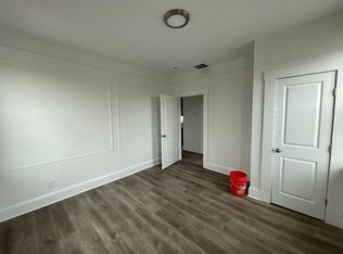 1126 Drake Ave #2R, Roselle, NJ 07203