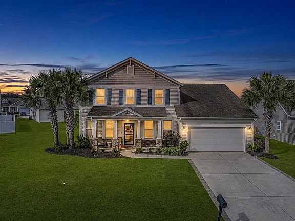 3rd image of 425 Tiburon Dr.
