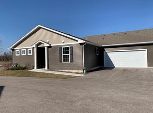6434 Maple Glen Dr, Wonder Lake, IL