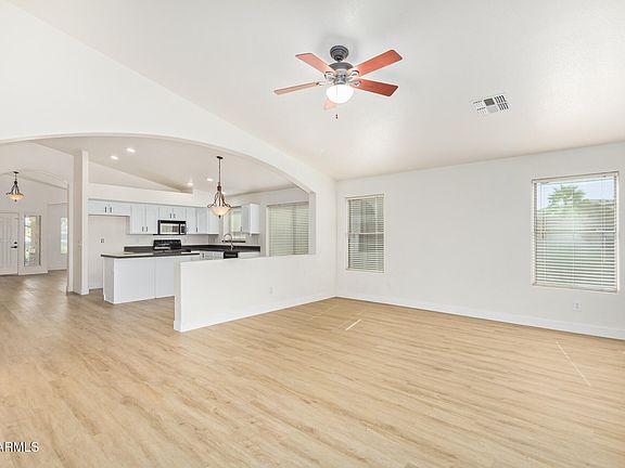5th image of 29900 N MARAVILLA Drive
