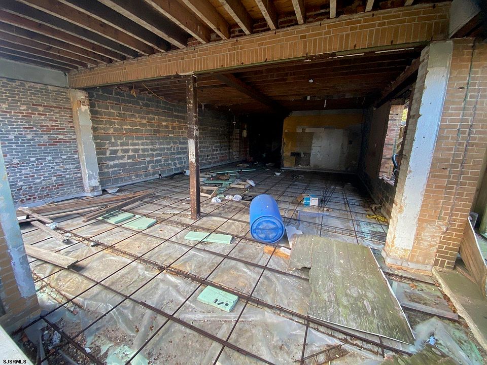2nd image of 4400 Ventnor Ave