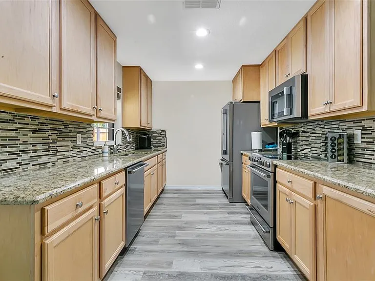 2522 Evergreen Dr — Photo 7