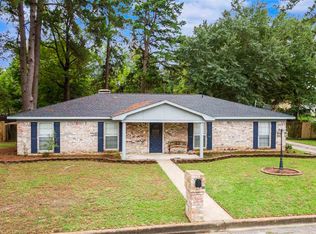700 Loraine Ct, Longview, TX 75604