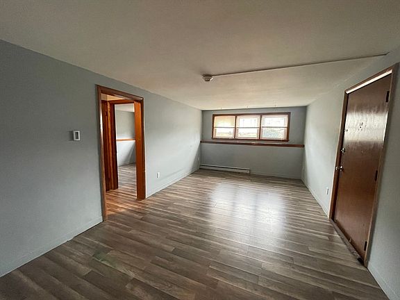 4th image of 20 Quincy St APT 2