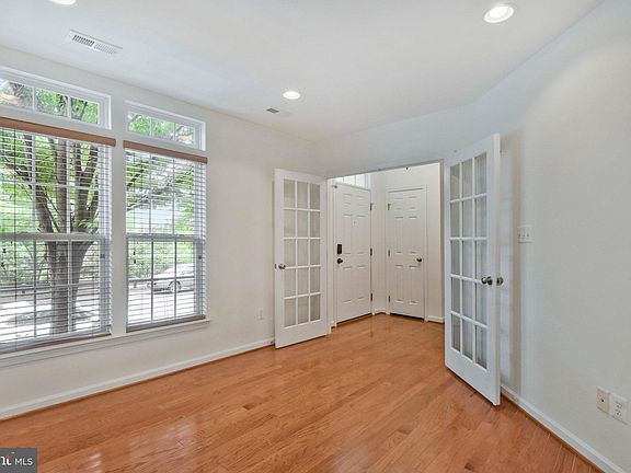 5th image of 2303 Potomac Club Pkwy