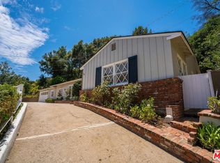 1847 Roscomare Rd, Los Angeles, CA 90077