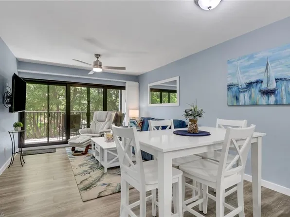 600 Neapolitan WAY #357, NAPLES, FL 34103