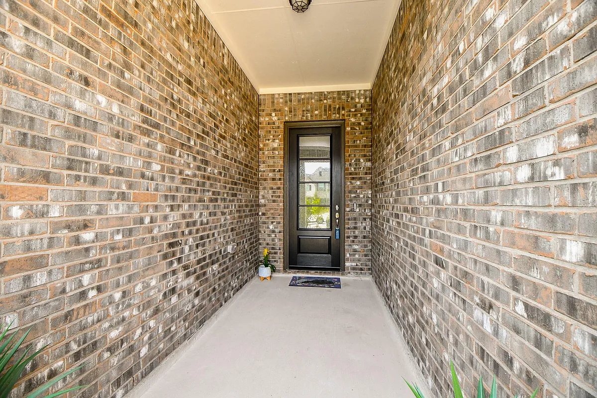 Building Photo - 8215 Longear Ln