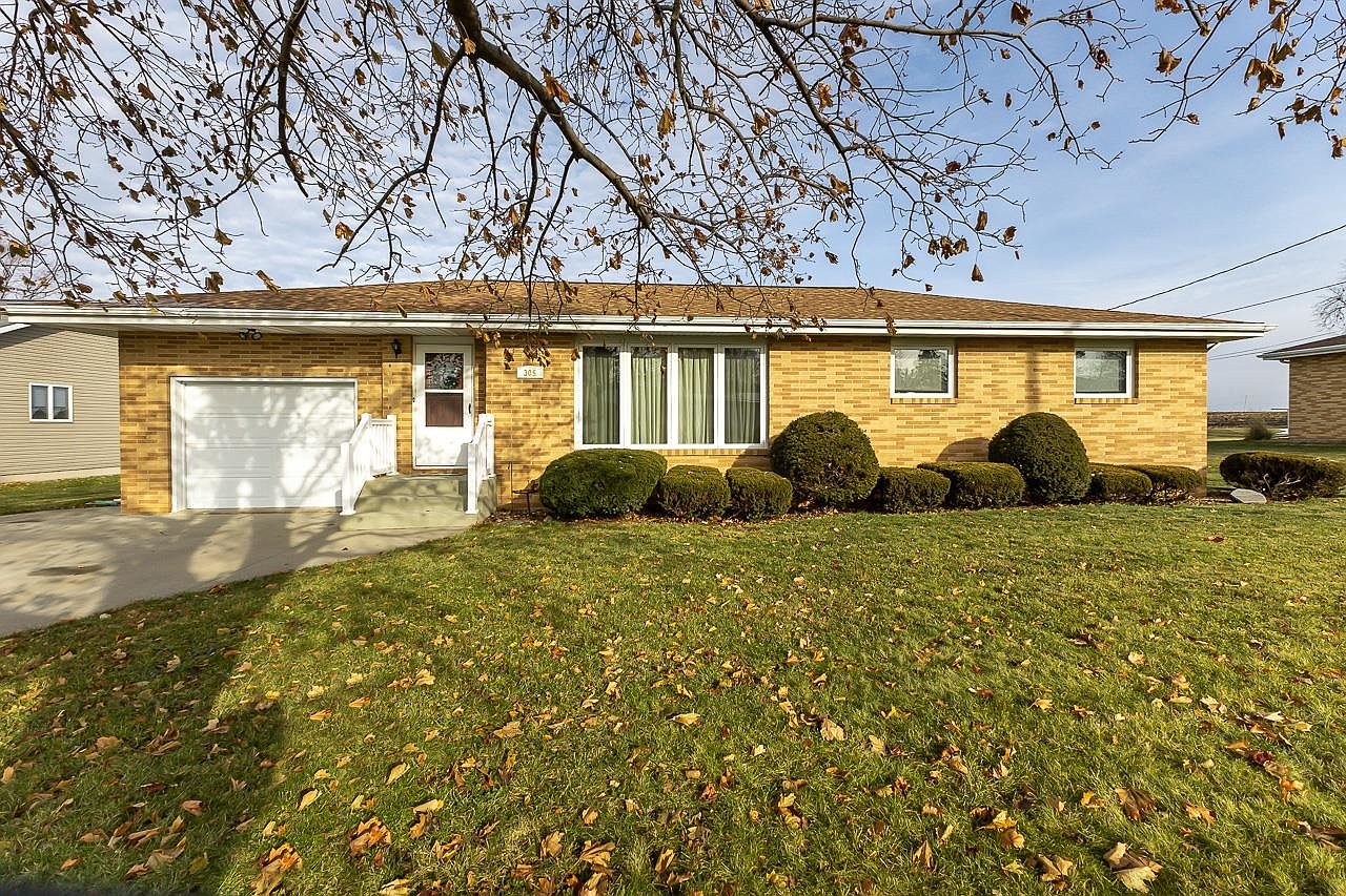 305 7th Ave NE, Farley, IA 52046 Zillow