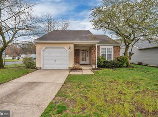 2 Emory Ln, Mount Laurel, NJ