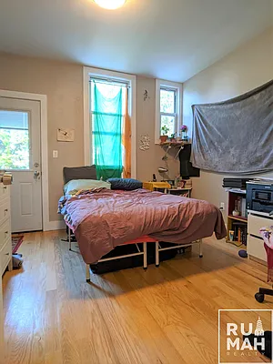 Rented by Rumah Realty Inc | media 12