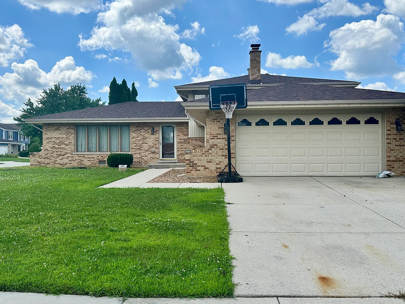 3 bed, 1430 sqft, $2,800 — Photo 1