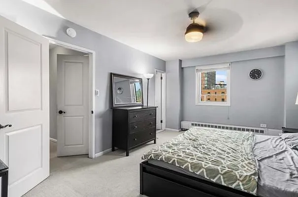 Bedroom, photo 1