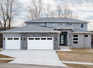 4885 Hialeah Ct, Erie, PA 16506