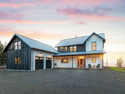 7400 Scherzinger Rd, Neskowin, OR, 97149