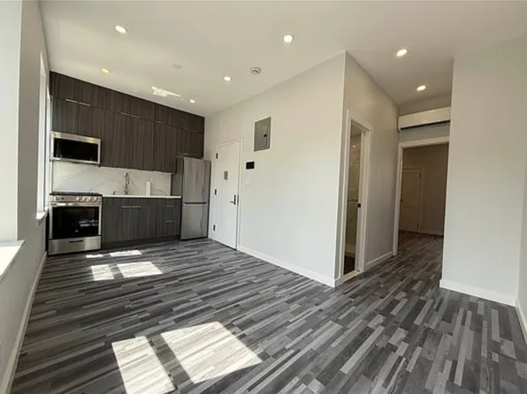 411 Grand Street image 1 of 6