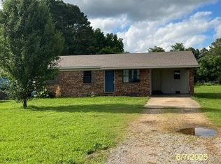 5721 Walcott Rd, Paragould, AR 72450