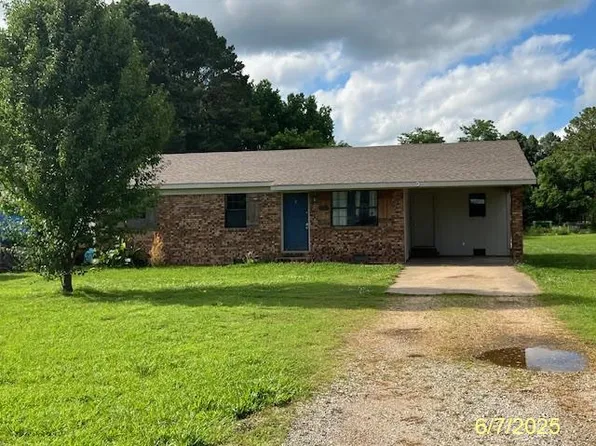 5721 Walcott Rd, Paragould, AR 72450