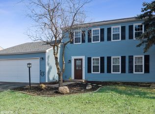 1075 Chelsea Ln, Aurora, IL 60504