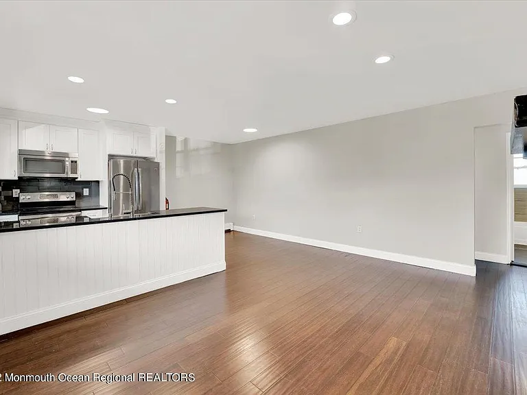 289 Main St #8K — Photo 9
