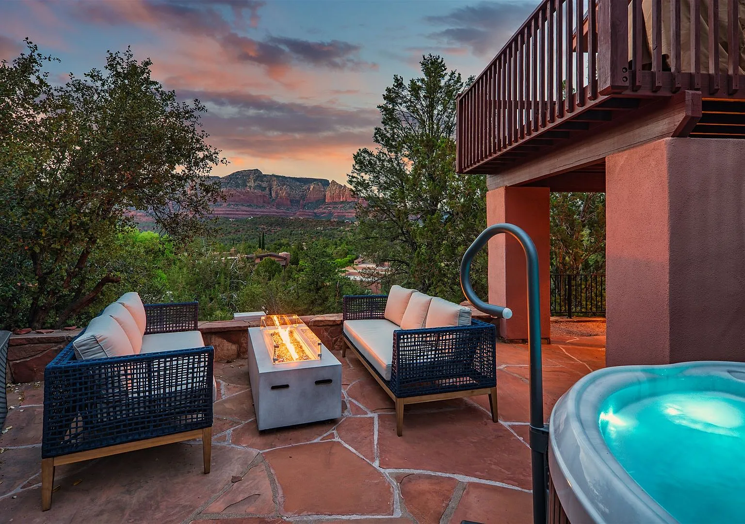 Best Panoramic Views in Sedona, Hot Tub + Firepit! — Photo 4