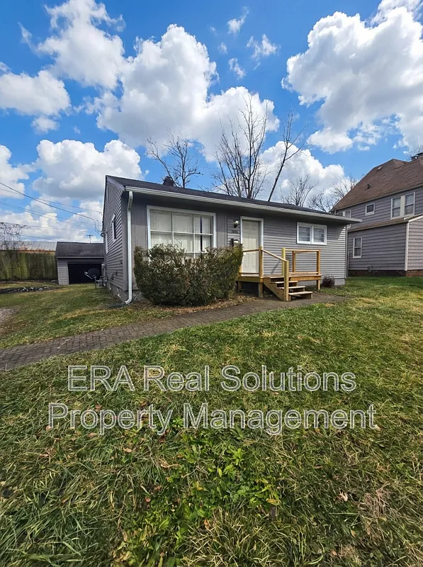 1019 Wildwood Ave photo 1